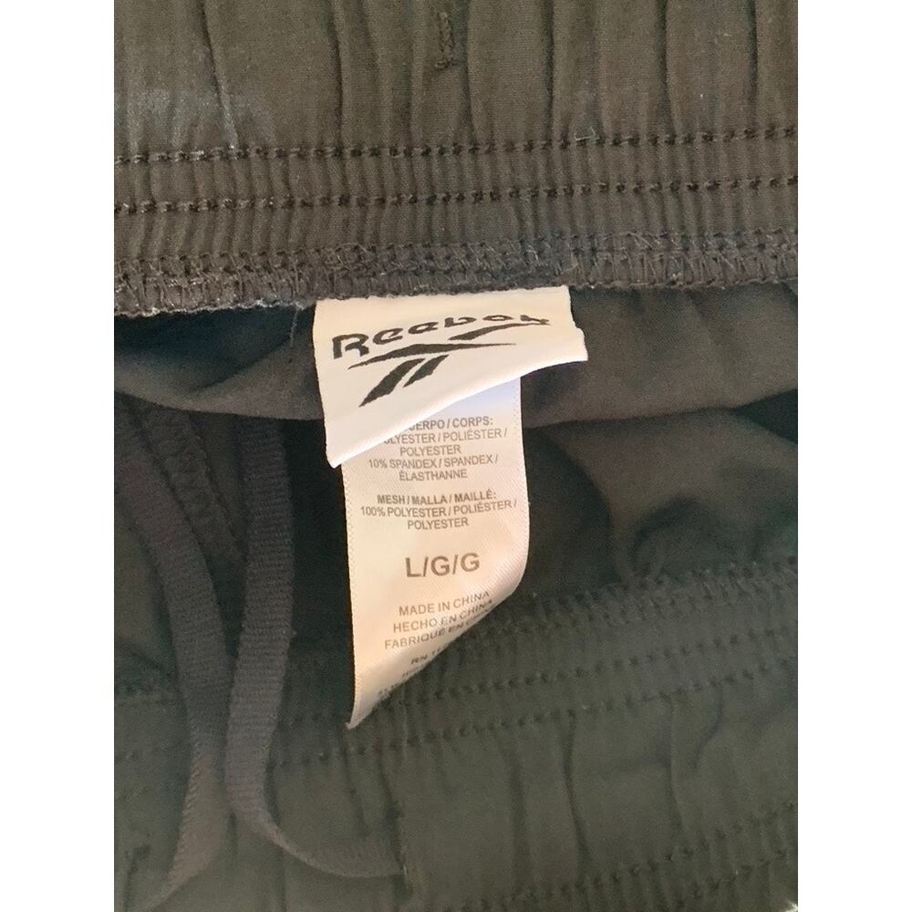 Reebok Women's Black Solid Side-Zipper Pocket Pul… - image 7